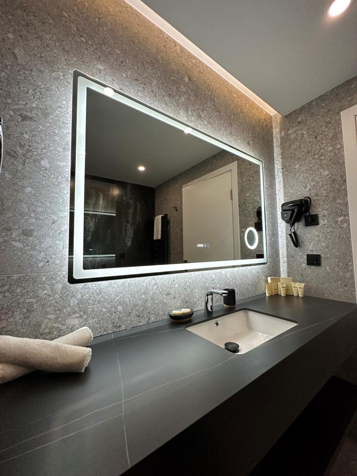 Mm Boutique Hotel Burgas City Exterior foto